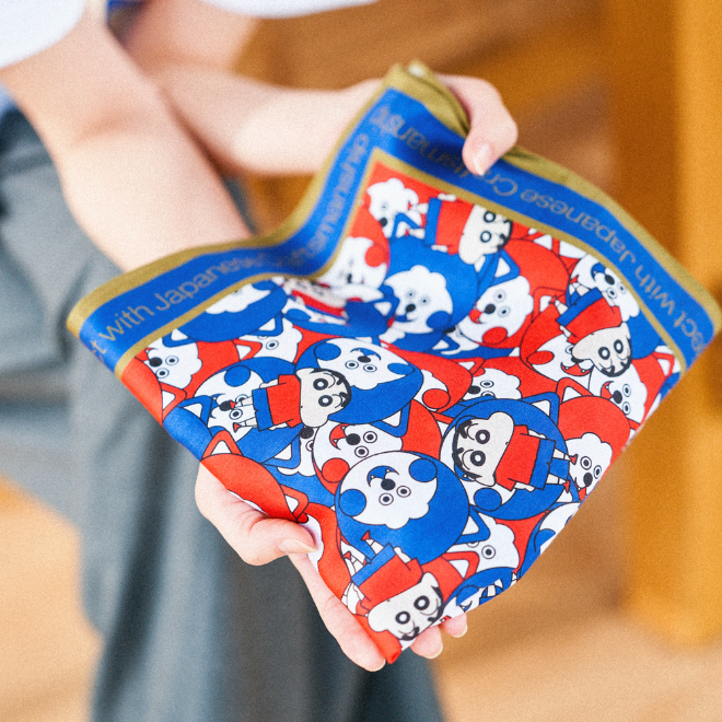 秋田犬 × しんちゃん スカーフ | 詩の国商店